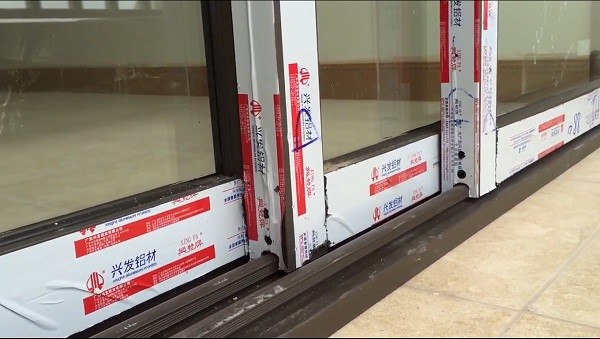 Mẫu cửa nhôm Xingfa nhập khẩu tem đỏ