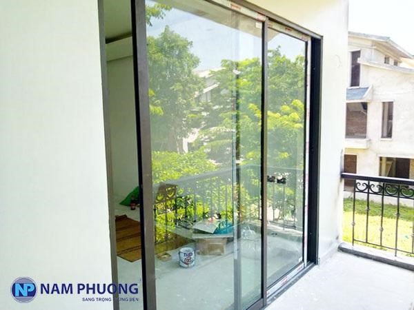 Những lý nên chọn thi công cửa nhôm Xingfa tại Nam Phương Window